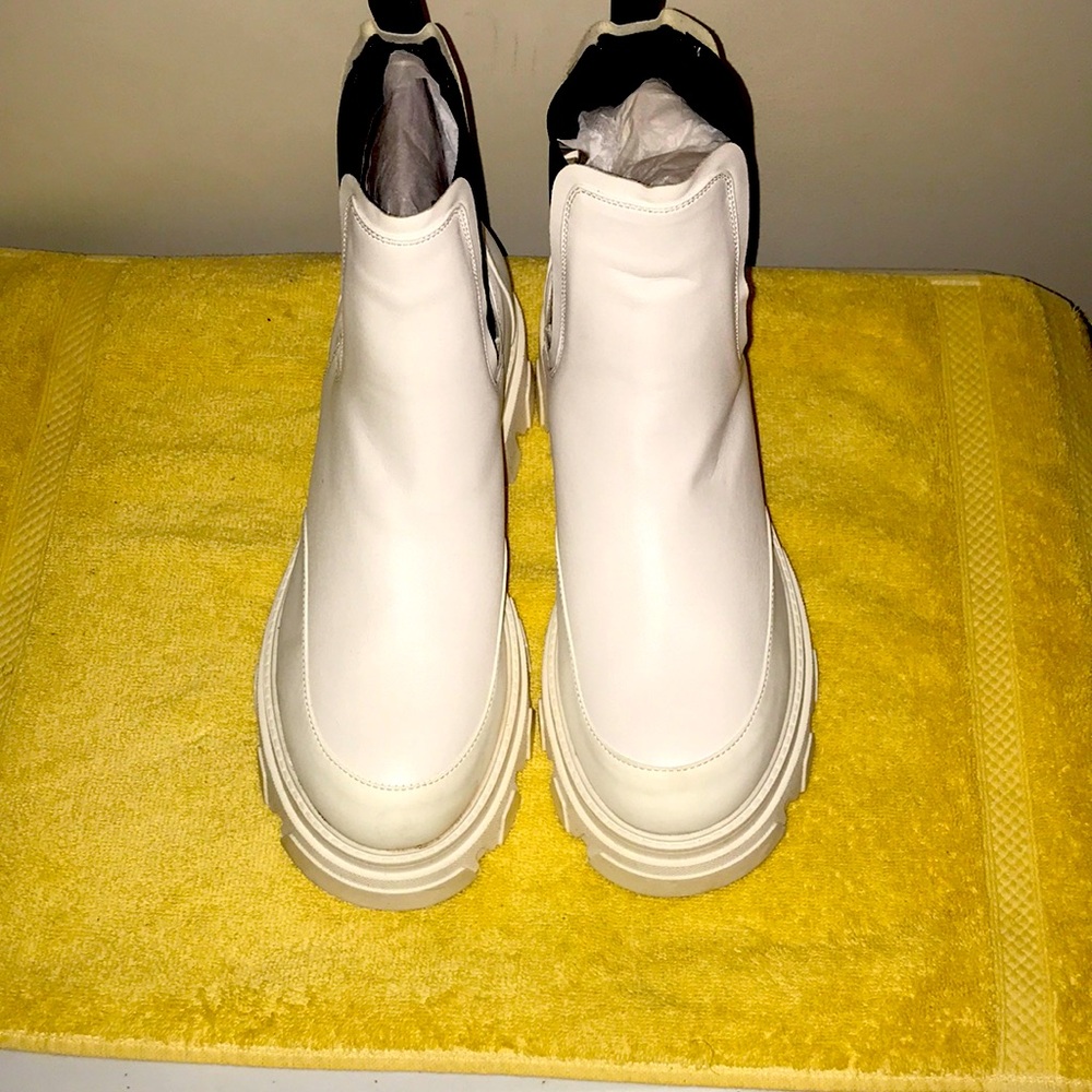 Public Desire Edgy White & Black PU Elasticated Ankle Rounded Chunky Sole Boots